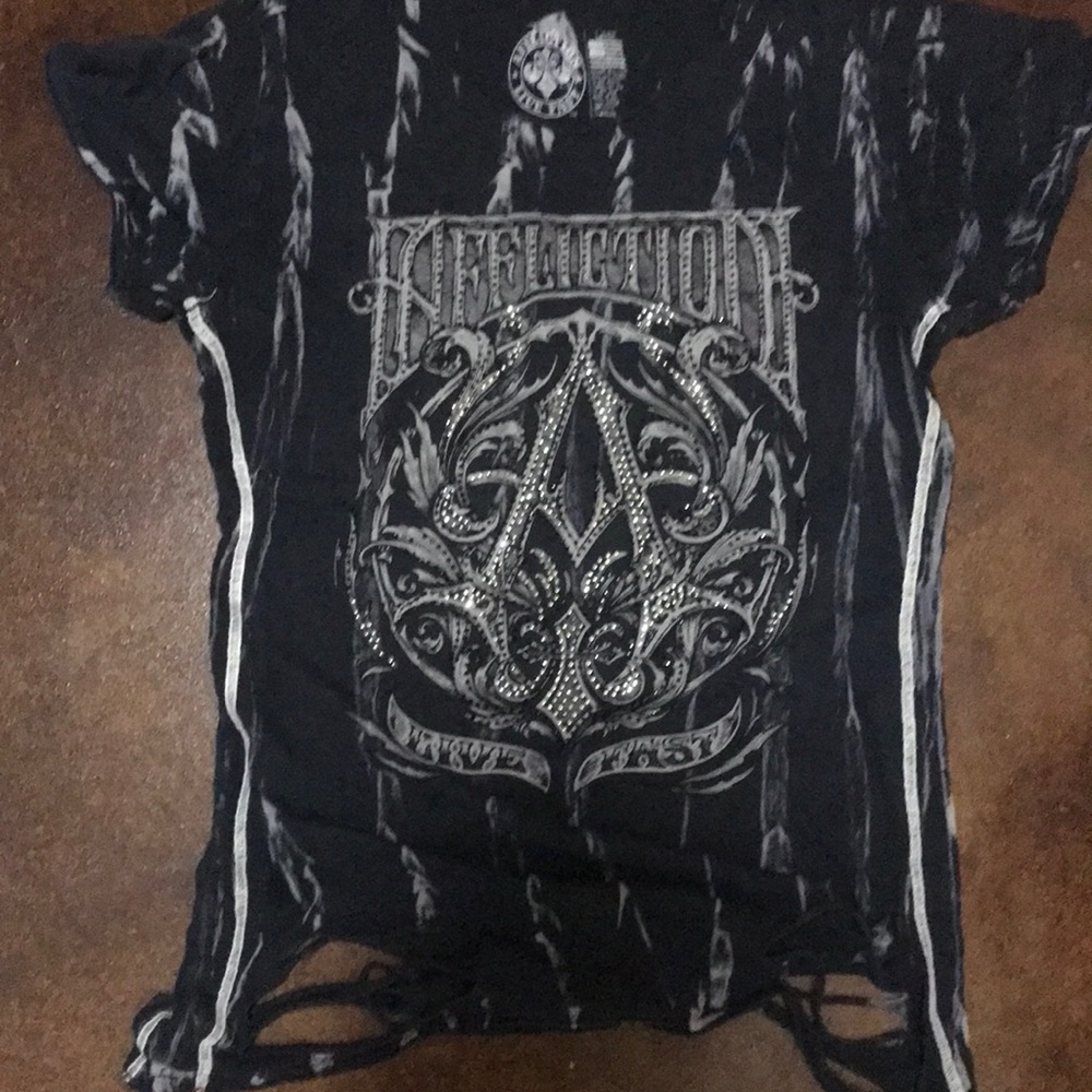 Affliction shirt large